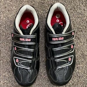 Pearl iZumi mountain biking shoes